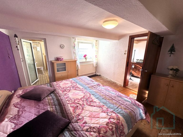 Schlafzimmer OG