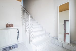 Treppenaufgang zur Wohnung