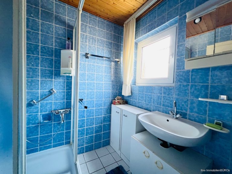 Badezimmer EG