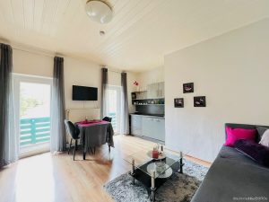 Zimmer mit Pantryküche