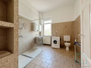 Bad im Erdgeschoss