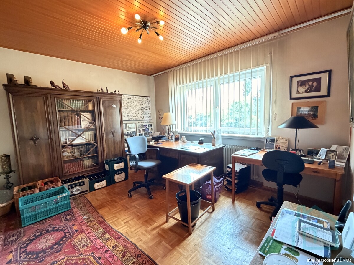 Arbeitszimmer EG