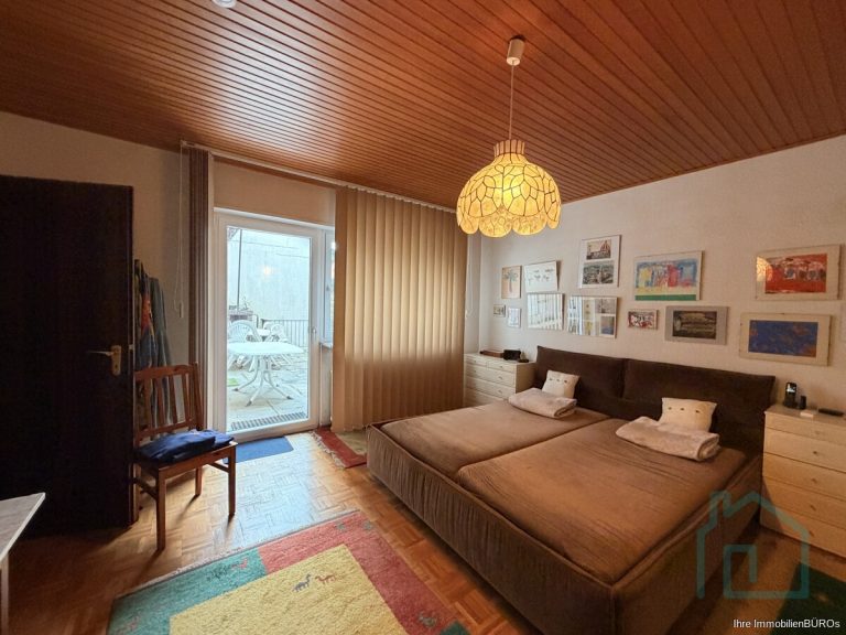 Schlafzimmer EG