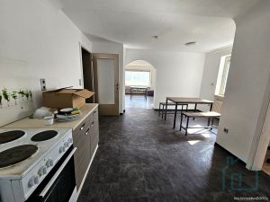 Küche und Essbereich EG