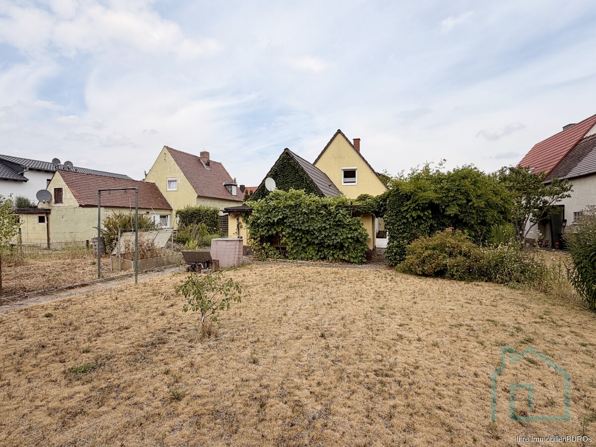 Garten im Hochsommer