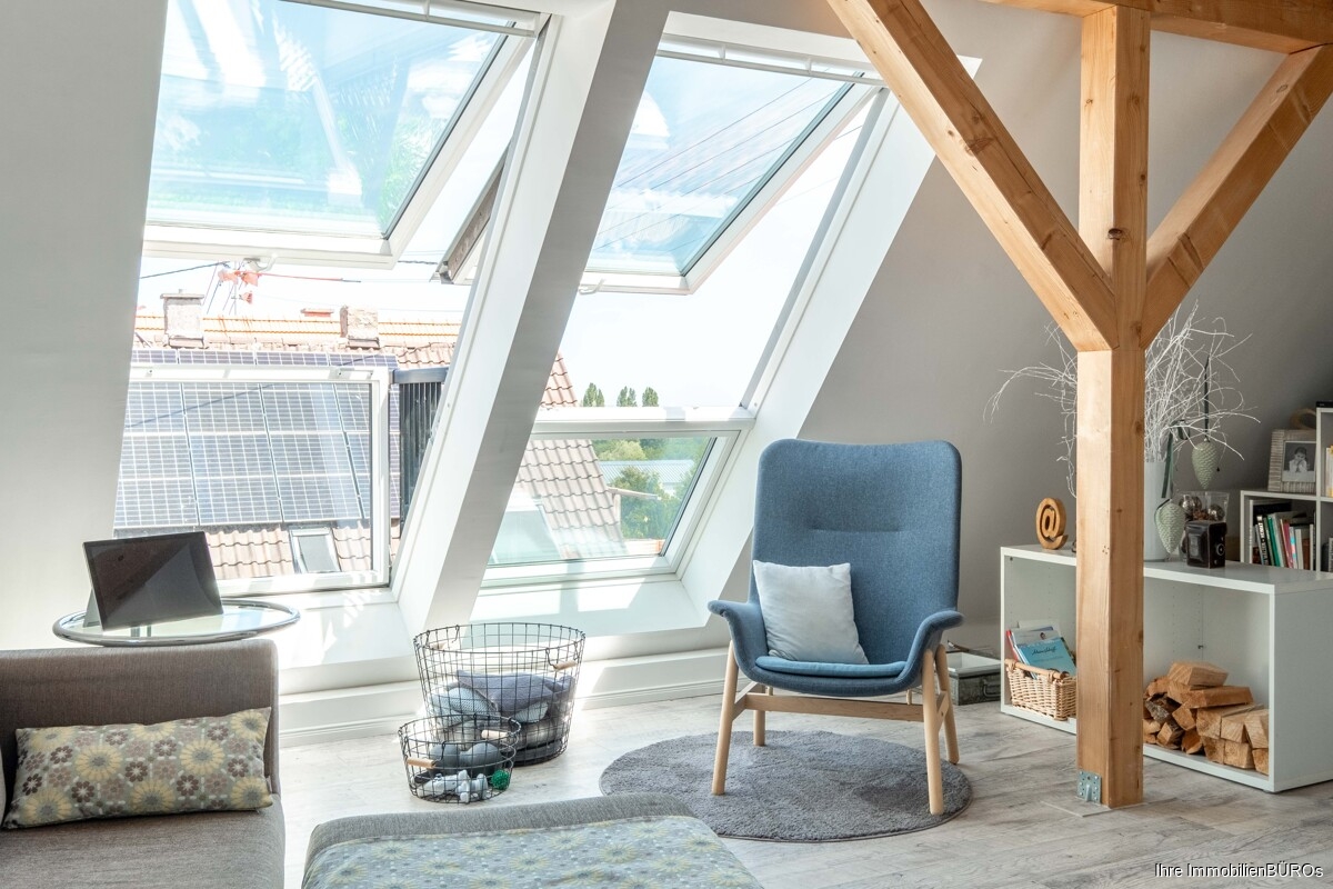 Wohnzimmer im DG