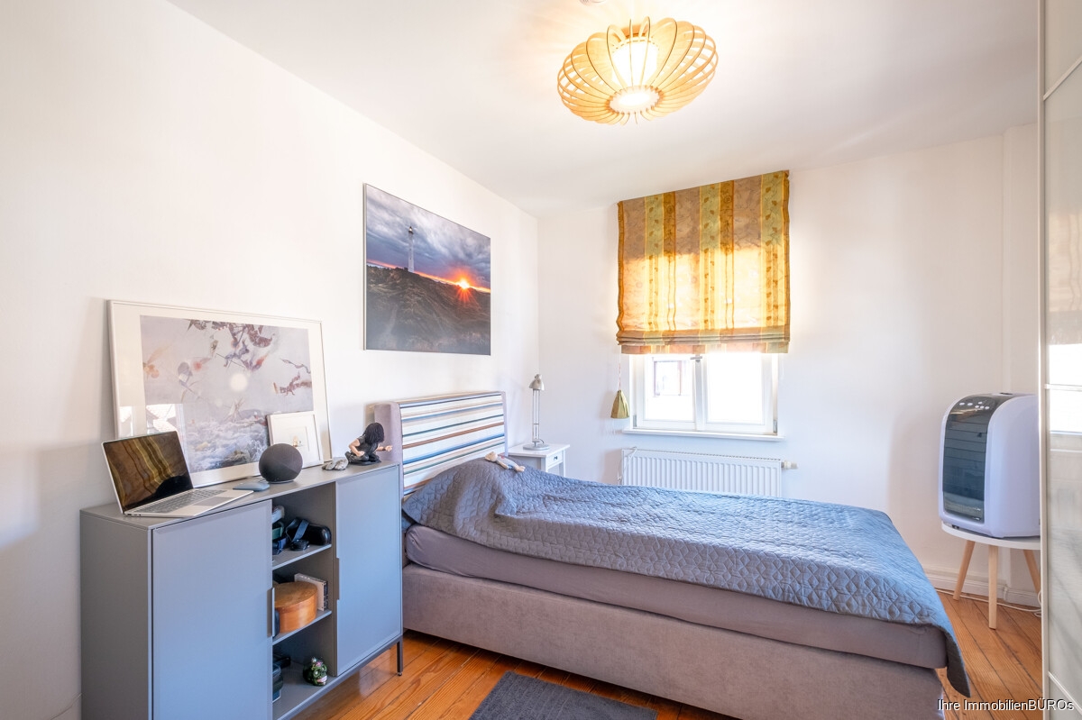 Schlafzimmer 2